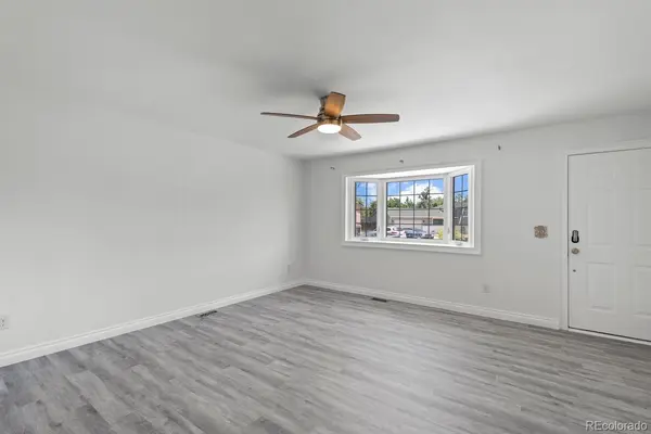 659 S Newark CT, Aurora, CO 80012
