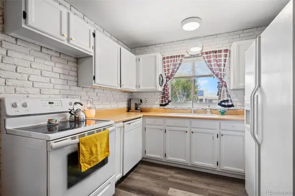 1927 Cathay CT, Aurora, CO 80011