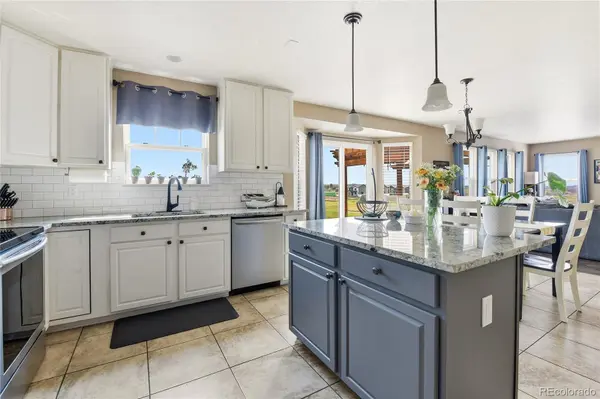 23662 E Mississippi CIR, Aurora, CO 80018