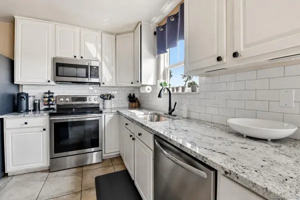 23662 E Mississippi CIR, Aurora, CO 80018