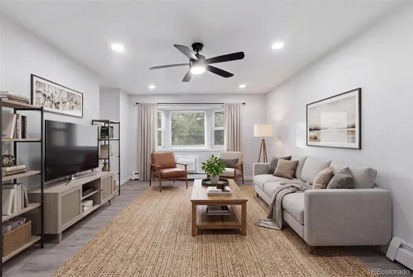 92 N Newark ST #C, Aurora, CO 80012