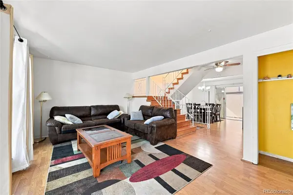 147 Paris CIR, Aurora, CO 80011