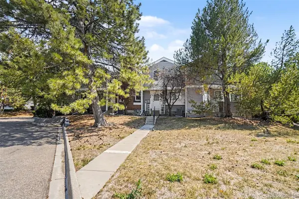 11576 E Bayaud DR, Aurora, CO 80012
