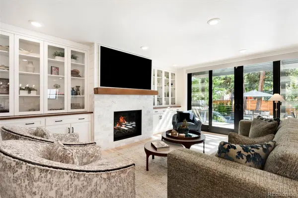 582 S York ST, Denver, CO 80209