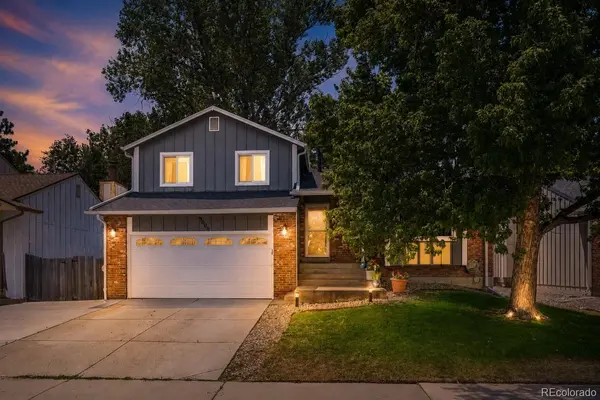 9000 W Tanforan DR, Littleton, CO 80123