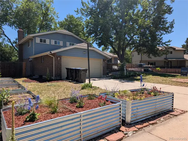 8226 Yarrow CT, Arvada, CO 80005