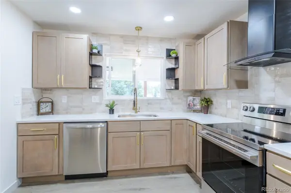 580 S Field CT, Lakewood, CO 80226
