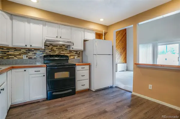 6180 S Garland ST, Littleton, CO 80123