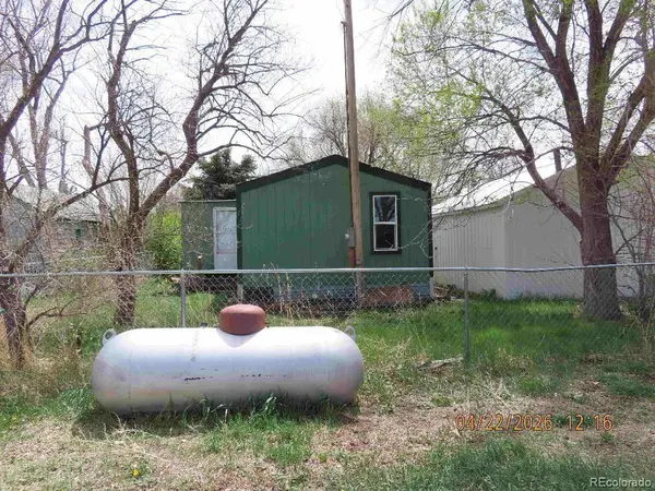 104 Rock Island AVE, Ramah, CO 80832