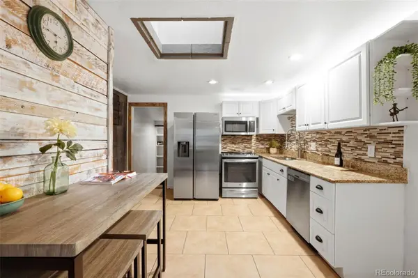 902 S Ironton ST, Aurora, CO 80012