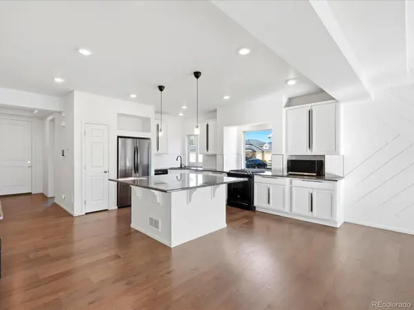 10207 Walden CT, Commerce City, CO 80022