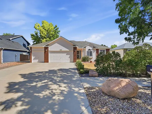 2559 Jarett DR, Mead, CO 80542