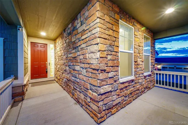 898 Eveningsong DR, Castle Rock, CO 80104