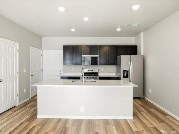 1596 Riverplace DR #4, Windsor, CO 80550