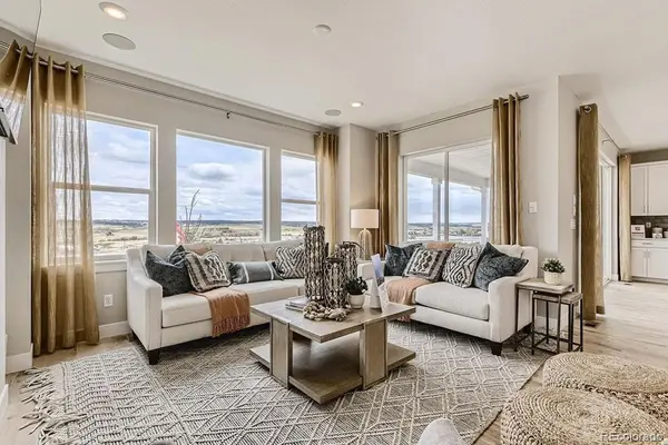 3231 N Elk WAY, Aurora, CO 80019
