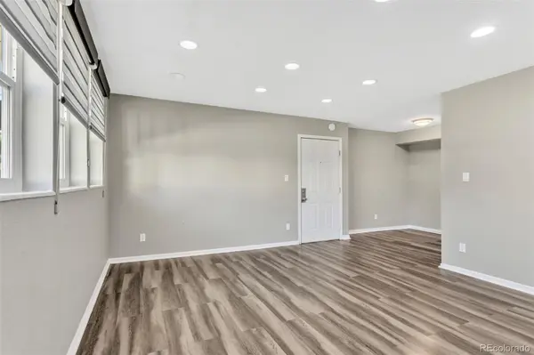 10211 Ura LN #4-107, Denver, CO 80260