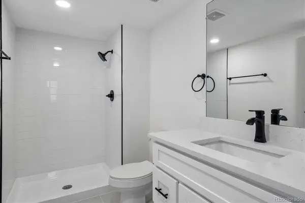 13901 E Marina DR #102, Aurora, CO 80014