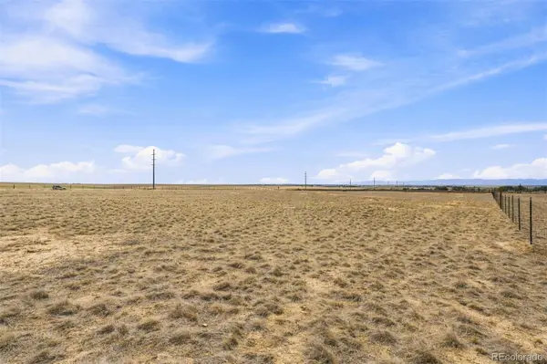 1816 Annie LN, Keenesburg, CO 80643