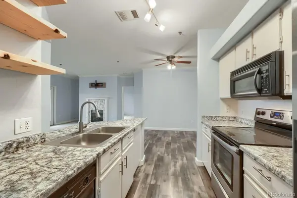 6017 Castlegate DR #F26, Castle Rock, CO 80108