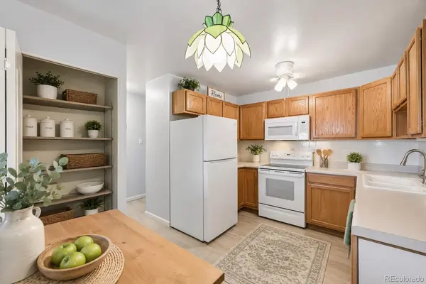 9335 E Center AVE #2B, Denver, CO 80247
