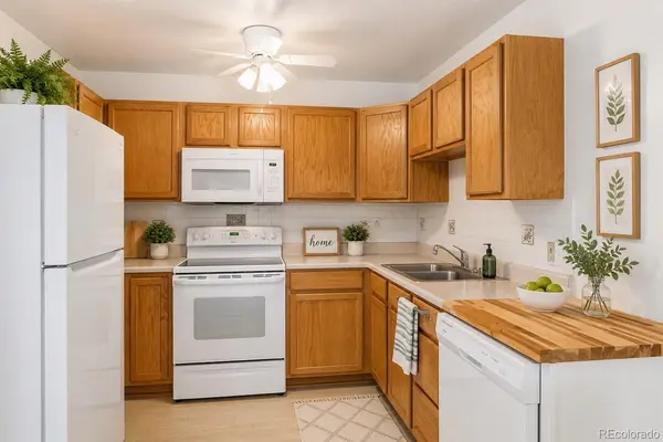 9335 E Center AVE #2B, Denver, CO 80247