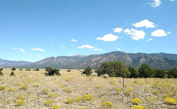 512 Windmill RD, Mosca, CO 81146