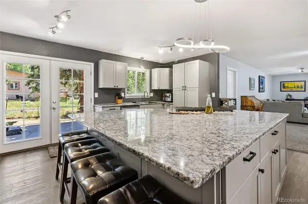 861 Teller LN, Woodland Park, CO 80863