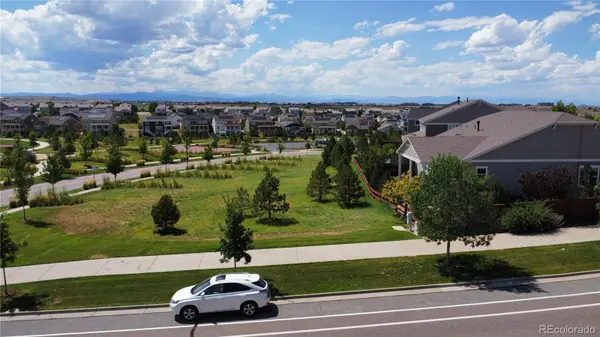 10260 Cosmopolitan CIR, Parker, CO 80134