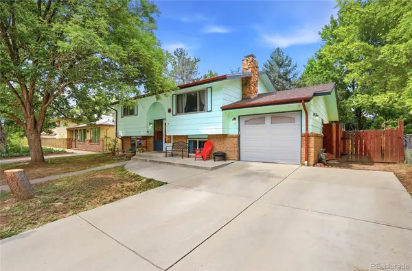 18 Kodiak CT, Longmont, CO 80504