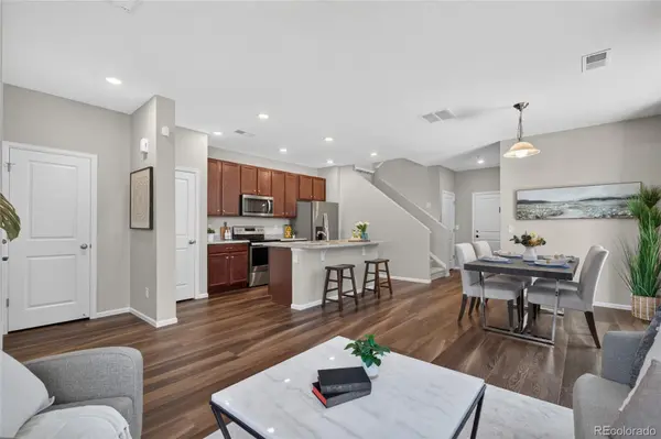 21719 E Quincy CIR, Aurora, CO 80015
