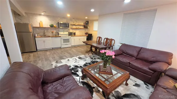 1525 S Holly ST #104, Denver, CO 80222