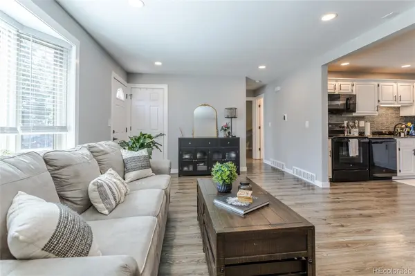 7135 Welch CT, Arvada, CO 80004