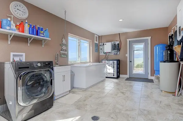 800 Wet Mountain Trail, Westcliffe, CO 81252