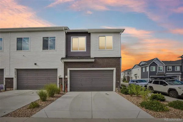 1833 S Poplar CT, Denver, CO 80224