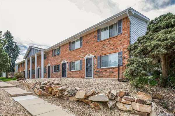 13937 E Bails PL, Aurora, CO 80012