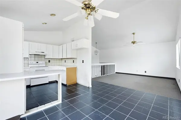 1553 S Carson ST, Aurora, CO 80012