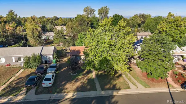 2865 S Fairfax ST, Denver, CO 80222
