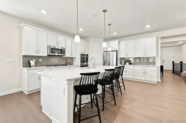 7154 Hyland Hills ST, Castle Pines, CO 80108