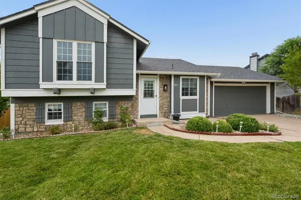 5832 S Netherland CIR, Aurora, CO 80015