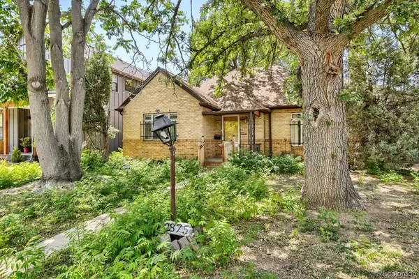 2875 Holly ST, Denver, CO 80207