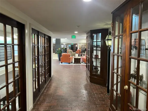 8060 E Girard AVE #210, Denver, CO 80231