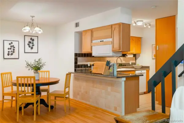 1820 Newland CT #204, Lakewood, CO 80214