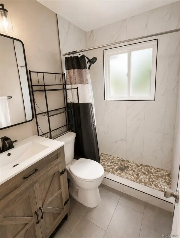 9725 W 41st AVE, Wheat Ridge, CO 80033