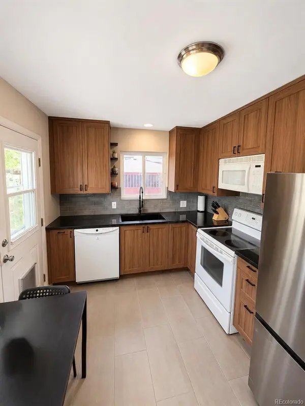 9725 W 41st AVE, Wheat Ridge, CO 80033