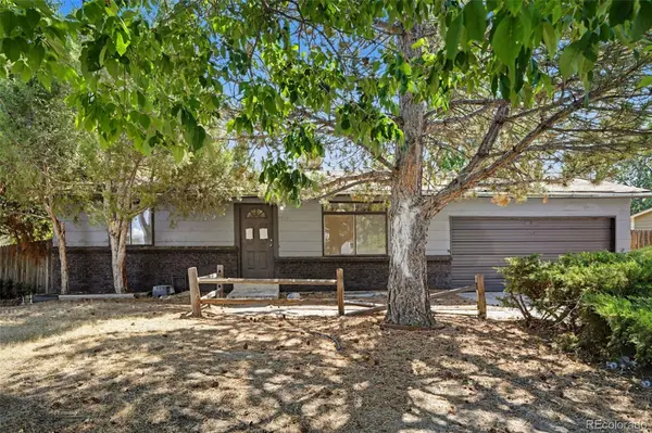 3034 S Laredo CIR, Aurora, CO 80013