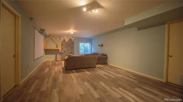 1463 Harvard ST, Longmont, CO 80503