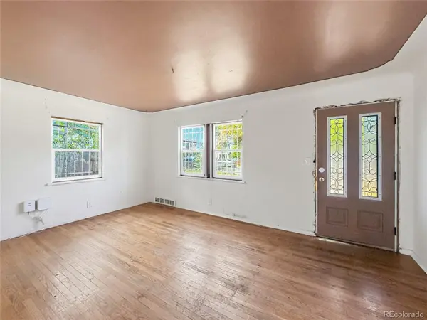1608 Oakland ST, Aurora, CO 80010