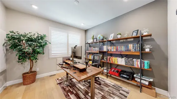 171 Western Sky CIR, Longmont, CO 80501