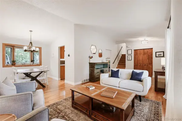 7867 W Peakview DR, Littleton, CO 80123