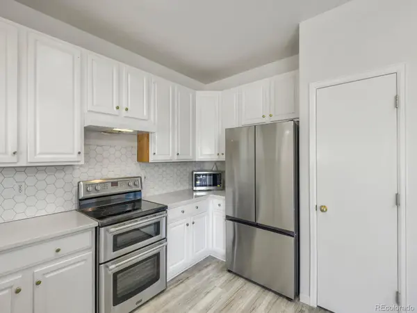 19355 E 58th DR, Aurora, CO 80019
